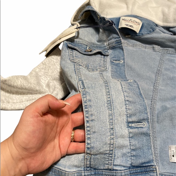 COPY - Wallflower dreamer for denim jacket - Picture 6 of 6